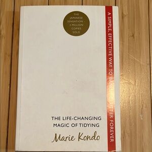 2014 uk british edition of marie condo book life-changing magic of tidying up